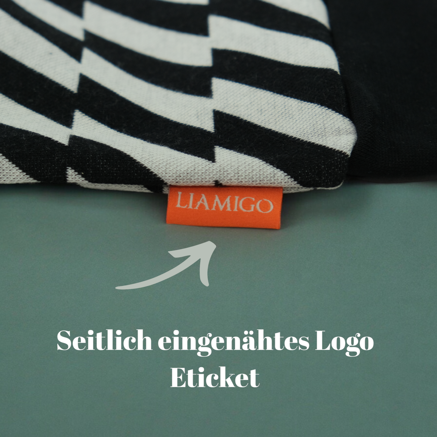 Pullover Black & White Street ZigZag